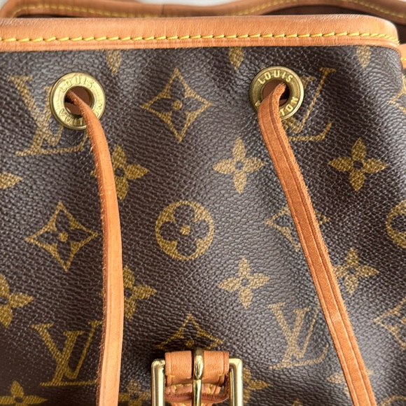 💯 Authentic Louis Vuitton Monogram Montsouris MM W/ Dust Bag - Picture 4 of 16